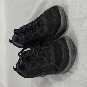 Cobb Hill by New Balance Black Dark Gray Waterproof Leather Upper Sneaker Sz 10N